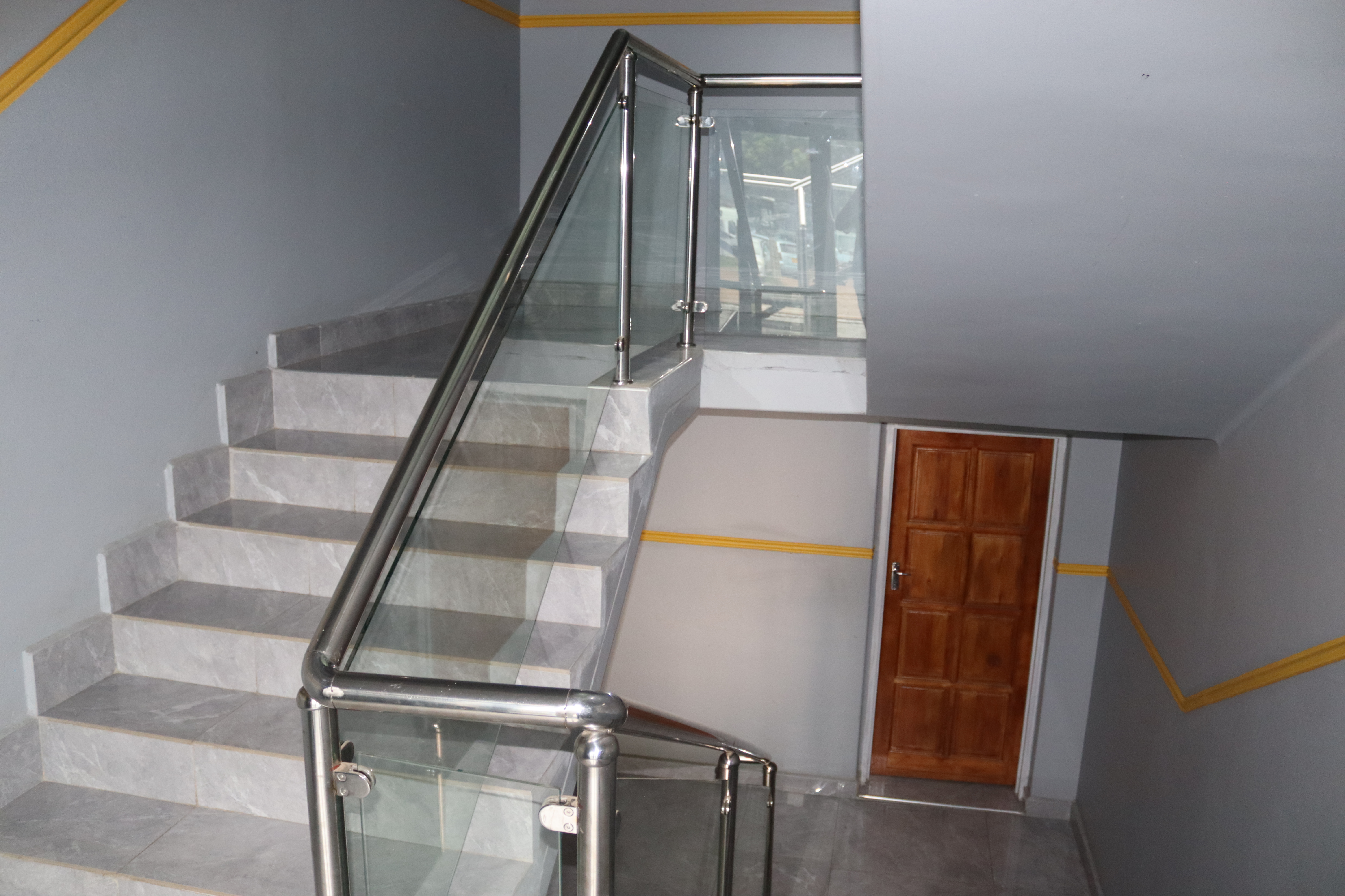 lennon quality hotel supper picture